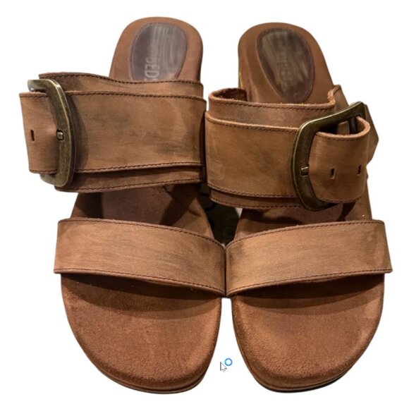 White Mountain MONTAGE Brown Leather Sandals Size 9.5 NIB -  Leather Comfort! - Picture 1 of 17
